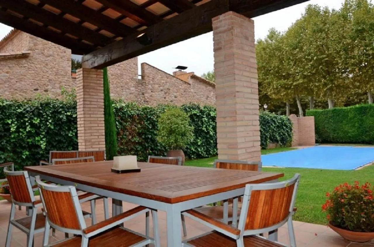 Can Coll Peratallada Villa
