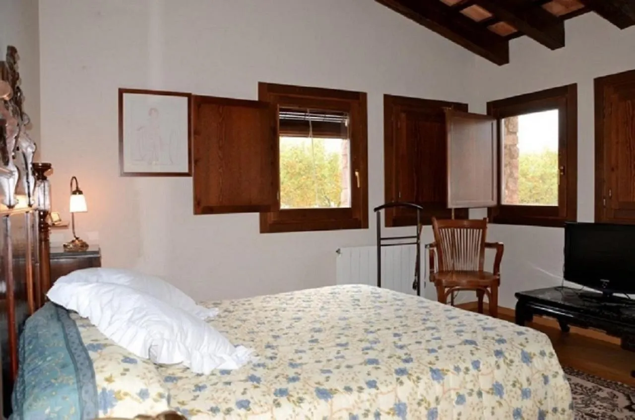 Can Coll Peratallada Villa
